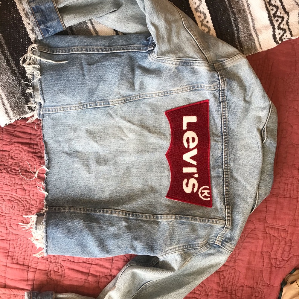 Levi’s Jean Jacket - Picture 2 of 2